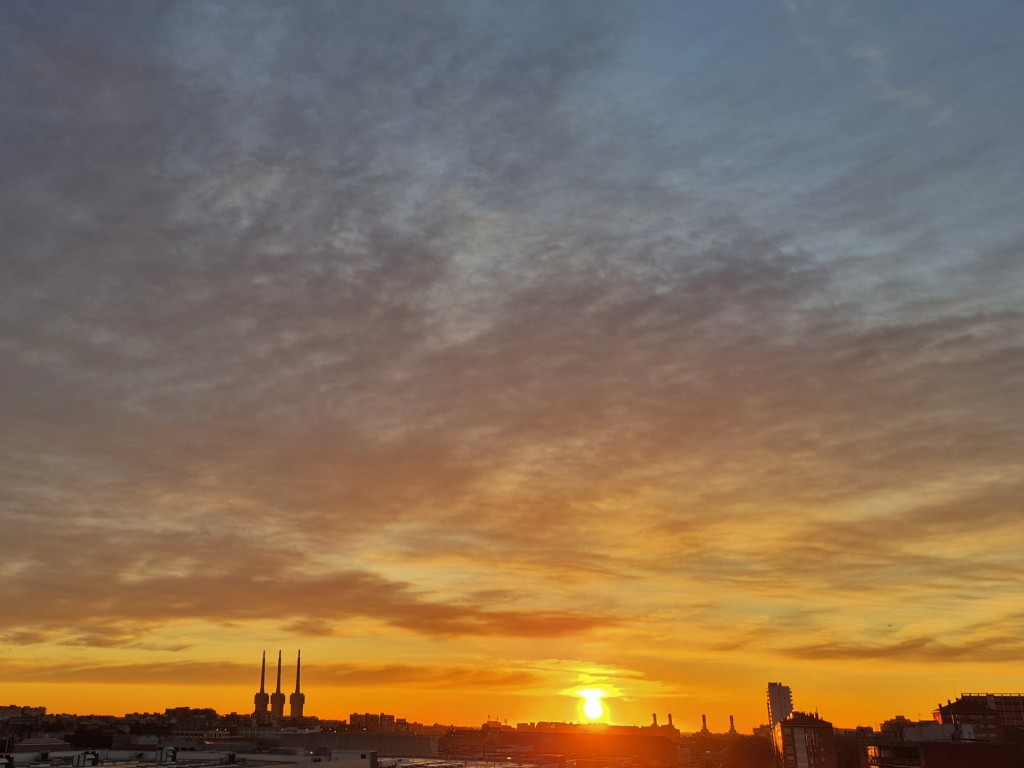 Foto: Amanecer - Sant Adrià de Besòs (Barcelona), España