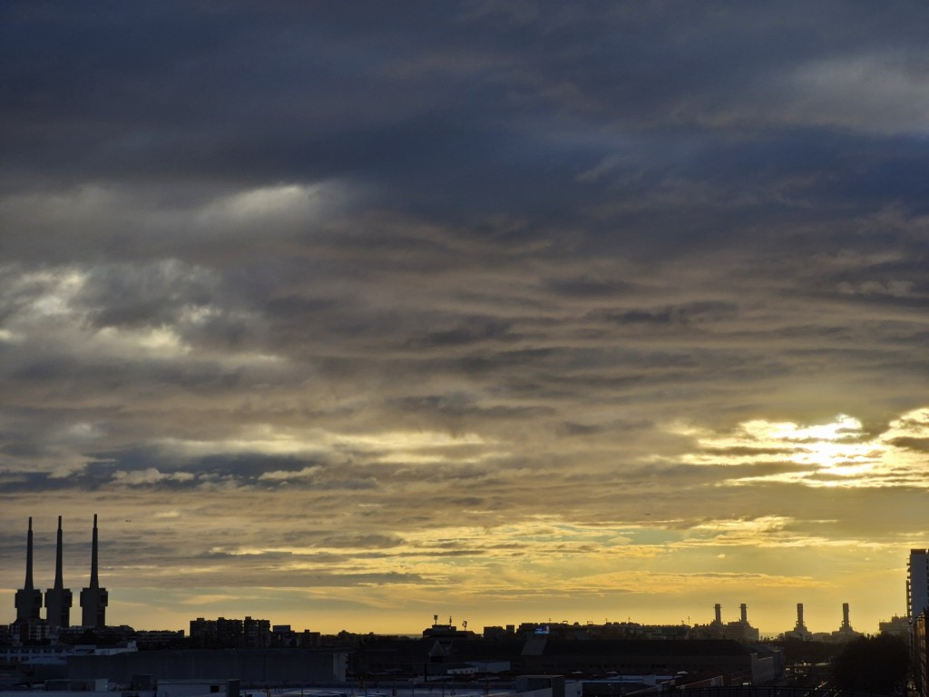 Foto: Amanecer - Sant Adrià de Besòs (Barcelona), España