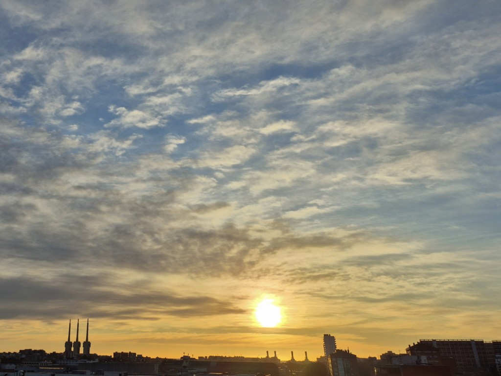 Foto: Amanecer - Sant Adrià de Besòs (Barcelona), España