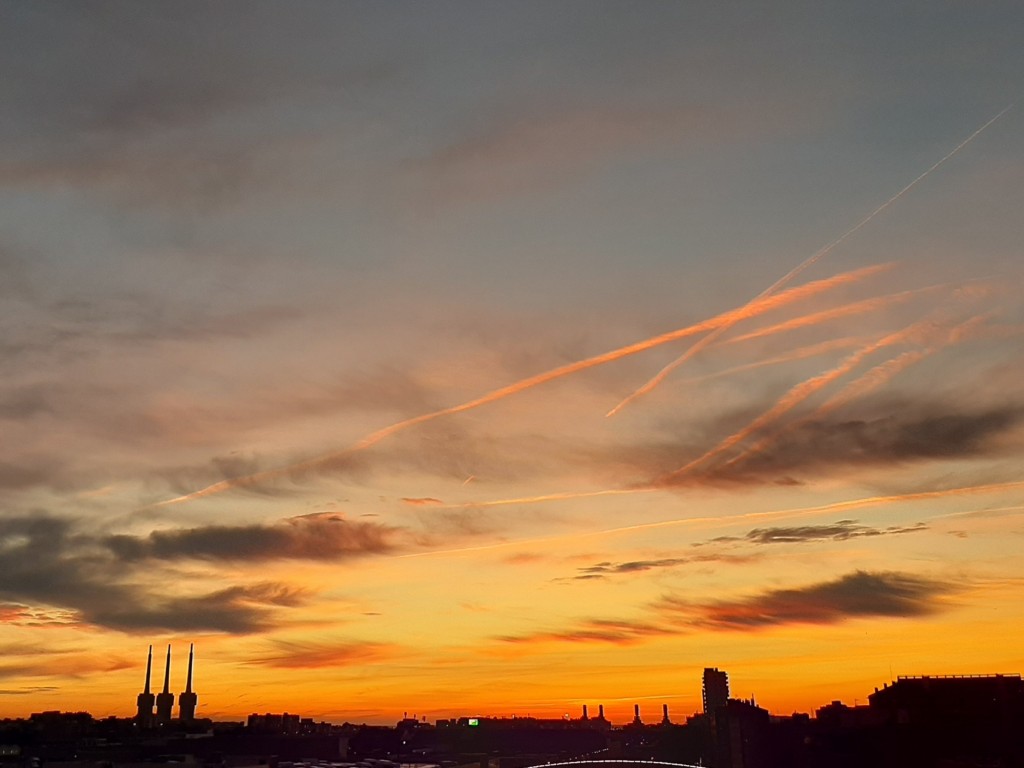 Foto: Amanecer - Sant Adrià de Besòs (Barcelona), España