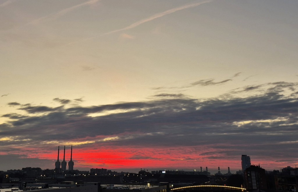 Foto: Amanecer - Sant Adrià de Besòs (Barcelona), España