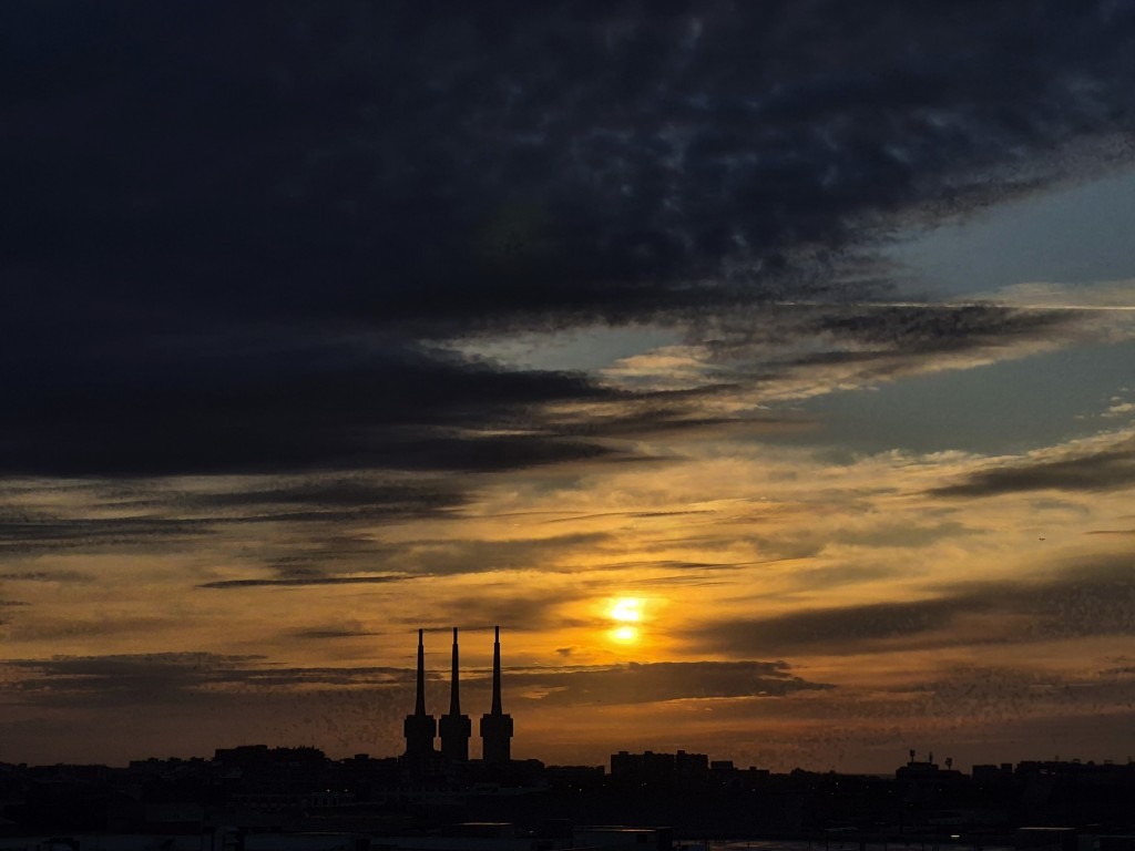 Foto: Amanecer - Sant Adrià de Besòs (Barcelona), España