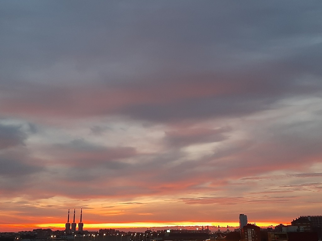 Foto: Amanecer - Sant Adrià de Besòs (Barcelona), España