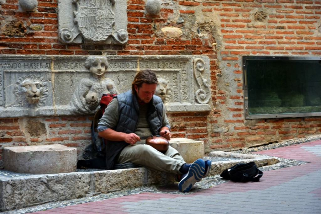 Foto: Músico urbano - Almuñecar (Granada), España