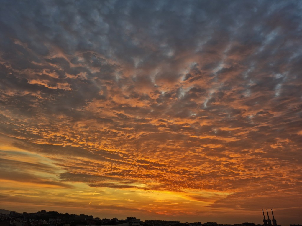 Foto: Amanecer - Sant Adrià de Besòs (Barcelona), España