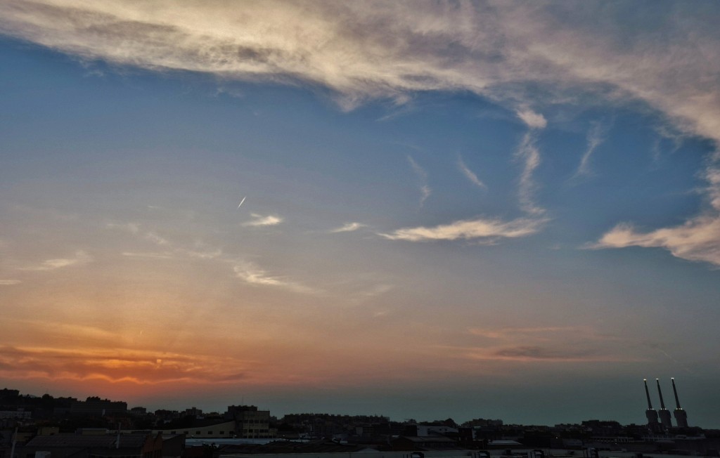 Foto: Amanecer - Sant Adrià de Besòs (Barcelona), España
