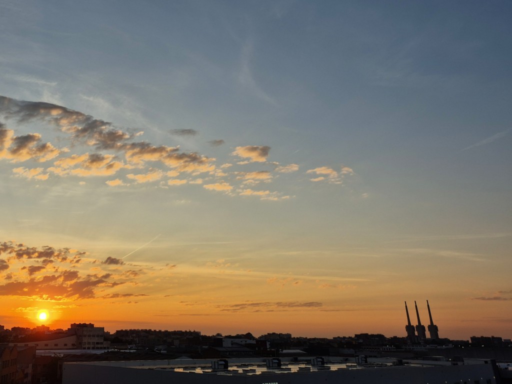 Foto: Amanecer - Sant Adrià de Besòs (Barcelona), España