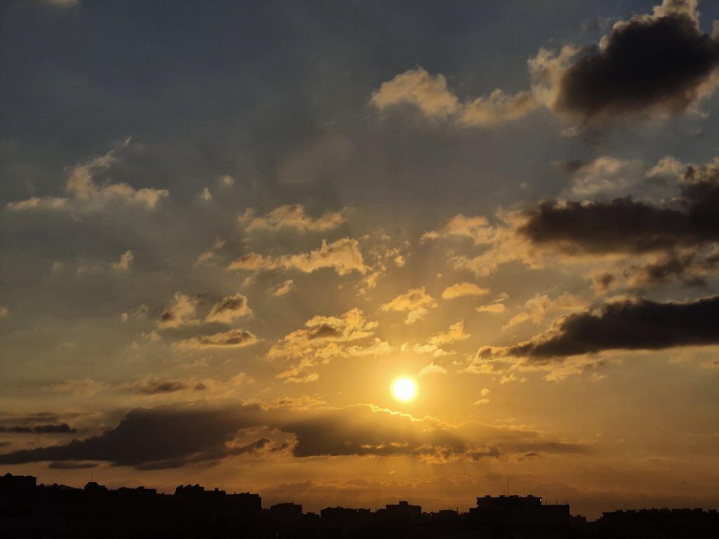 Foto: Amanecer - Sant Adrià de Besòs (Barcelona), España