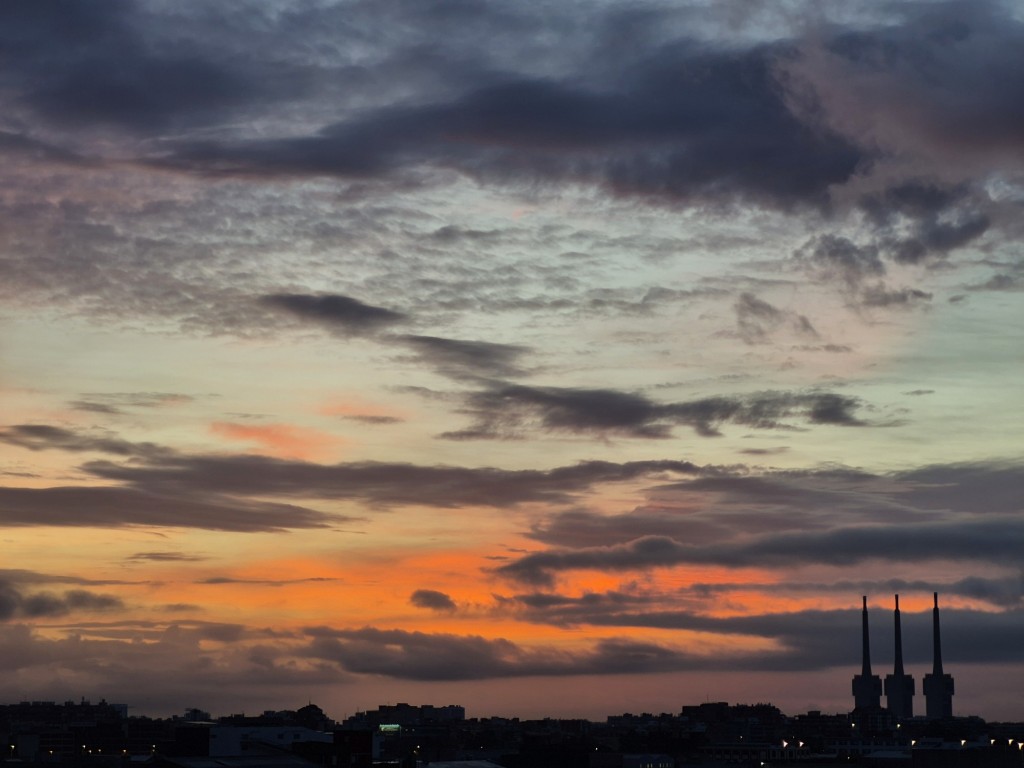 Foto: Amanecer - Sant Adrià de Besòs (Barcelona), España