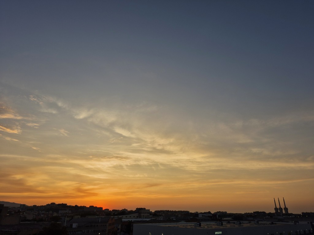 Foto: Amanecer - Sant Adrià de Besòs (Barcelona), España