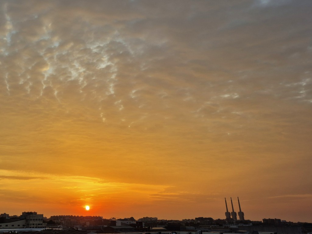 Foto: Amanecer - Sant Adrià de Besòs (Barcelona), España