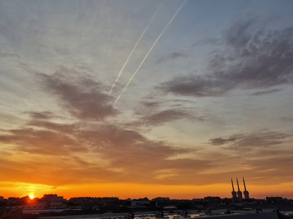 Foto: Amanecer - Sant Adrià de Besòs (Barcelona), España