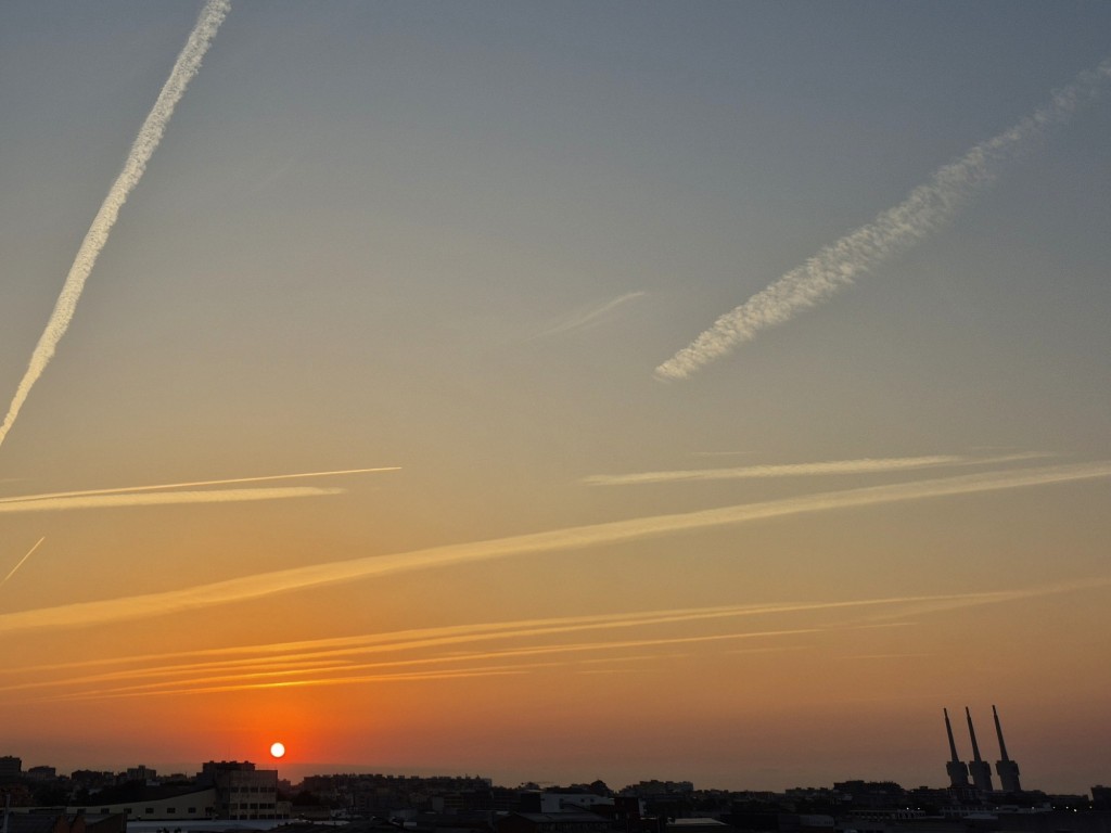 Foto: Amanecer - Sant Adrià de Besòs (Barcelona), España