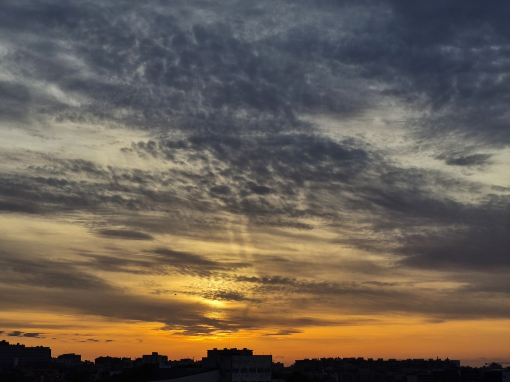 Foto: Amanecer - Sant Adrià de Besòs (Barcelona), España