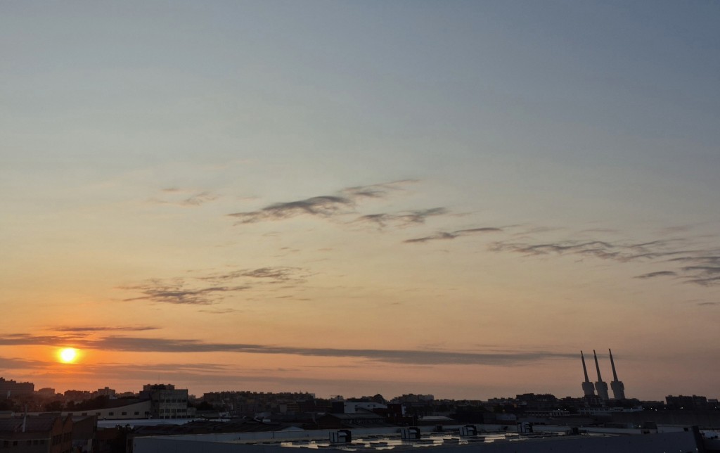 Foto: Amanecer - Sant Adrià de Besòs (Barcelona), España