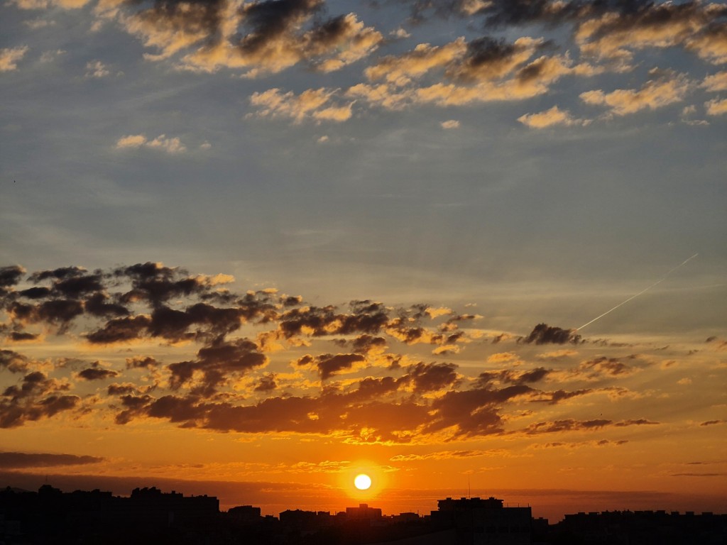 Foto: Amanecer - Sant Adrià de Besòs (Barcelona), España
