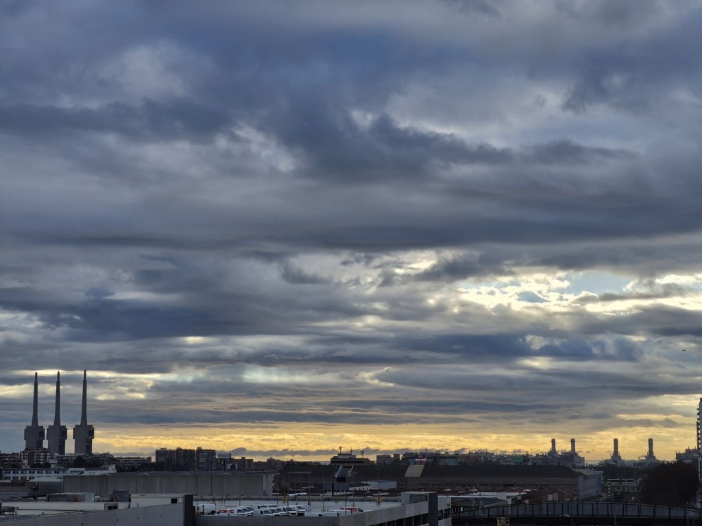Foto: Amanecer - Sant Adrià de Besòs (Barcelona), España