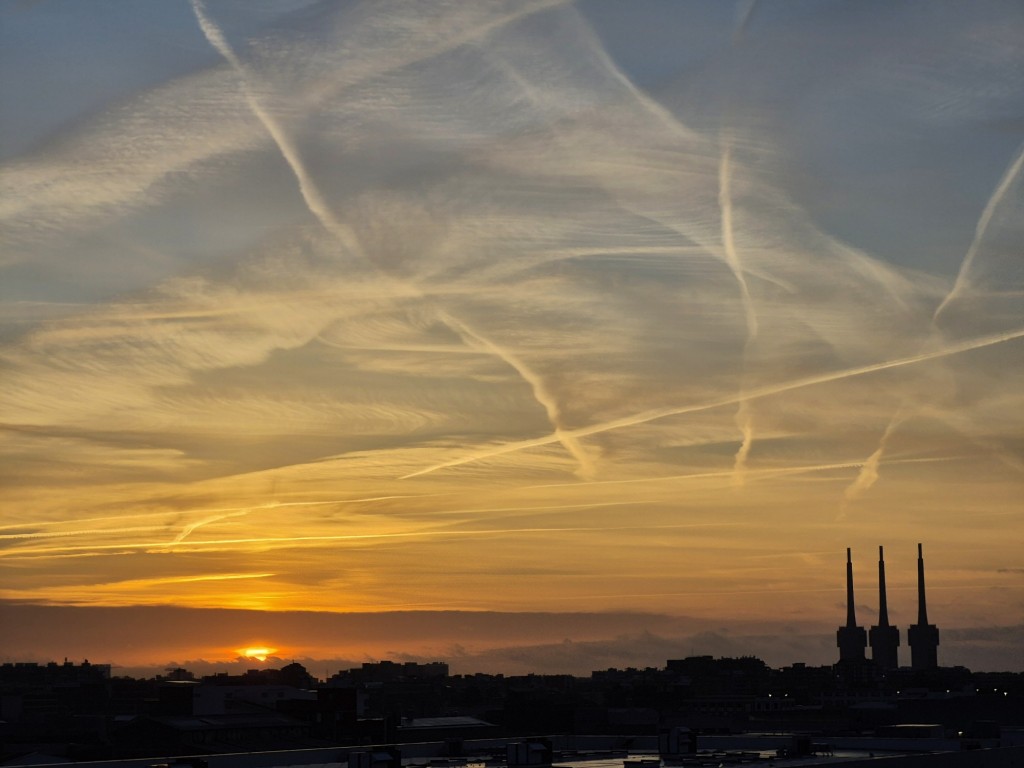 Foto: Amanecer - Sant Adrià de Besòs (Barcelona), España