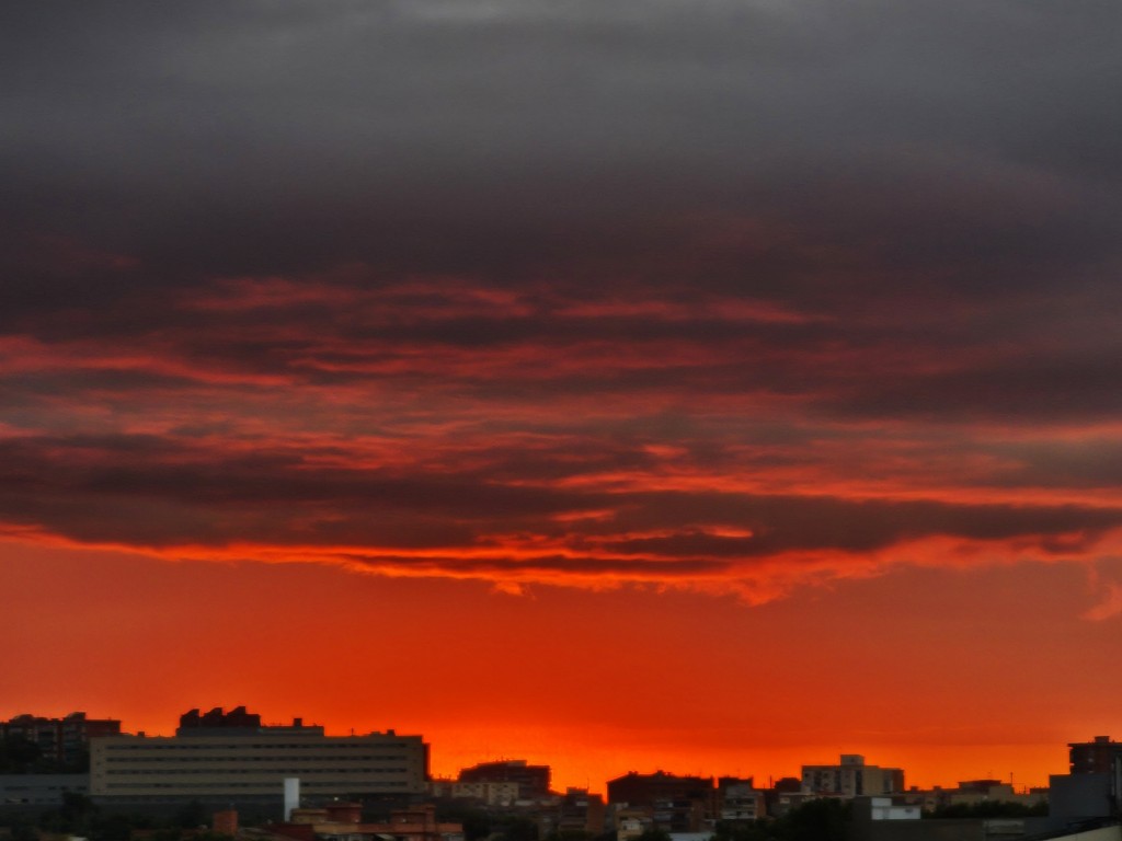 Foto: Amanecer - Sant Adrià de Besòs (Barcelona), España