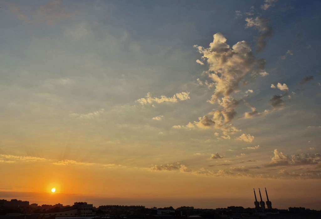 Foto: Amanecer - Sant Adrià de Besòs (Barcelona), España