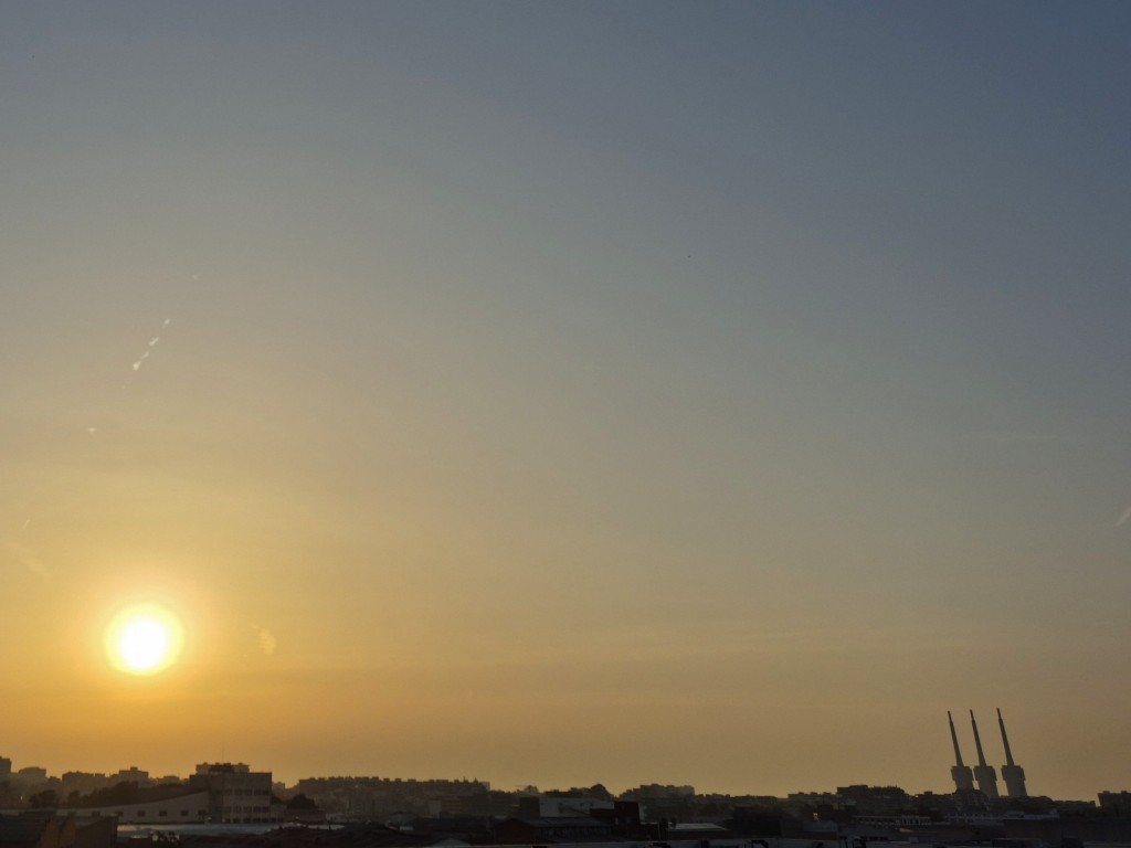 Foto: Amanecer - Sant Adrià de Besòs (Barcelona), España