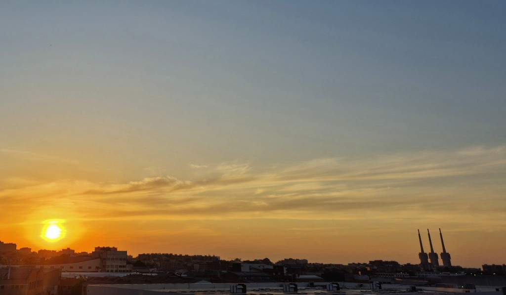Foto: Amanecer - Sant Adrià de Besòs (Barcelona), España