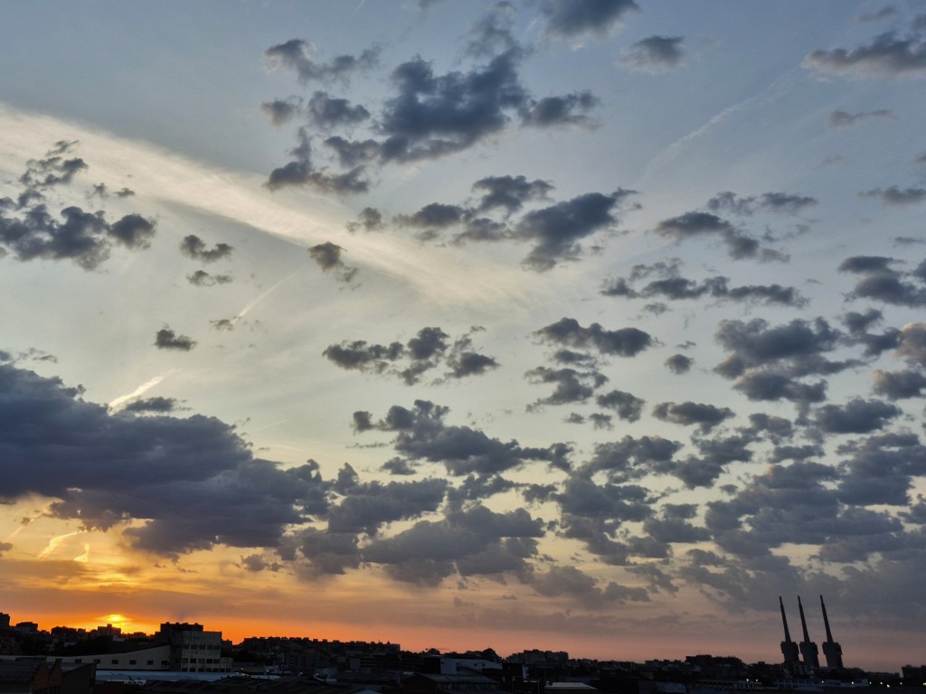 Foto: Amanecer - Sant Adrià de Besòs (Barcelona), España