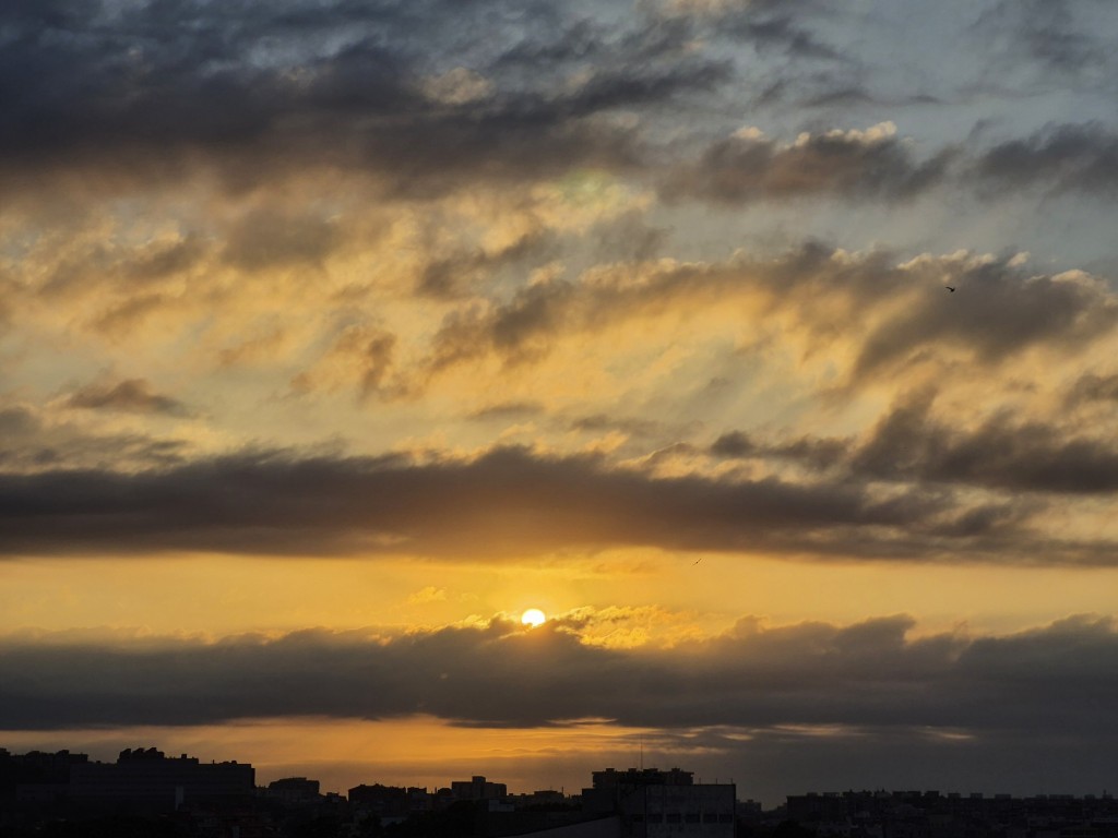 Foto: Amanecer - Sant Adrià de Besòs (Barcelona), España