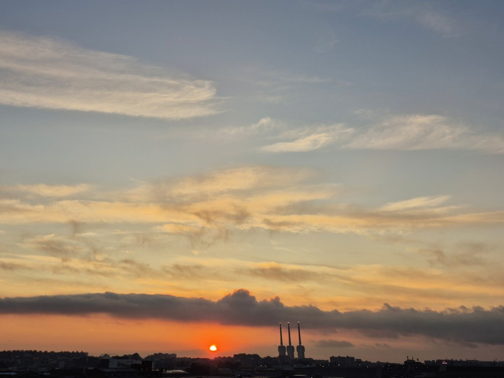 Foto: Amanecer - Sant Adrià de Besòs (Barcelona), España