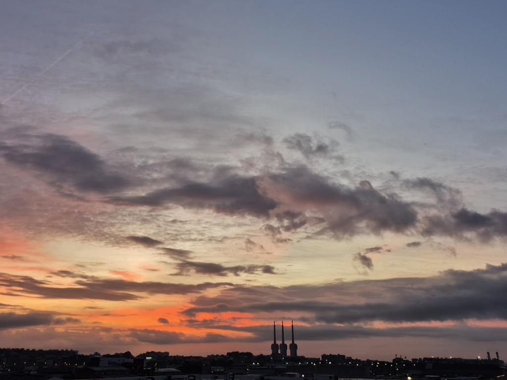 Foto: Amanecer - Sant Adrià de Besòs (Barcelona), España