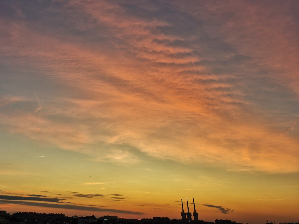 Foto: Amanecer - Sant Adrià de Besòs (Barcelona), España