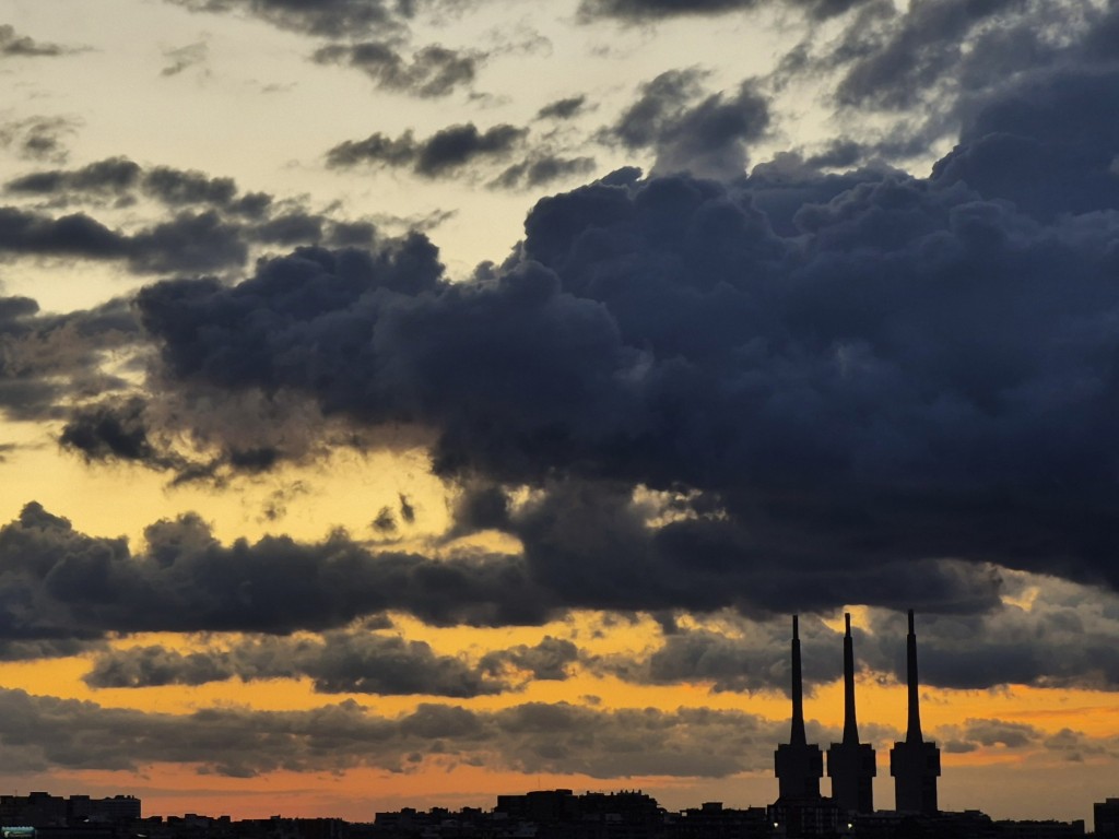 Foto: Amanecer - Sant Adrià de Besòs (Barcelona), España
