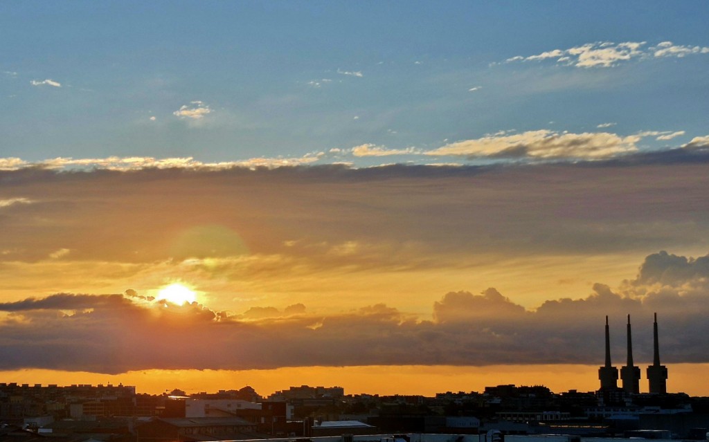 Foto: Amanecer - Sant Adrià de Besòs (Barcelona), España