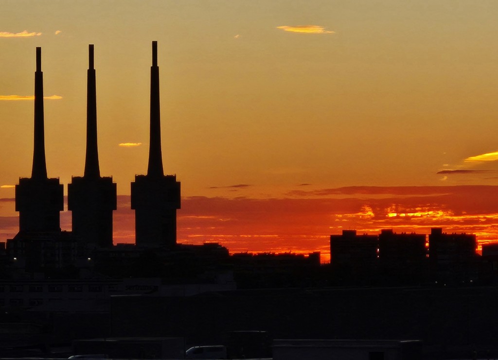 Foto: Amanecer - Sant Adrià de Besòs (Barcelona), España