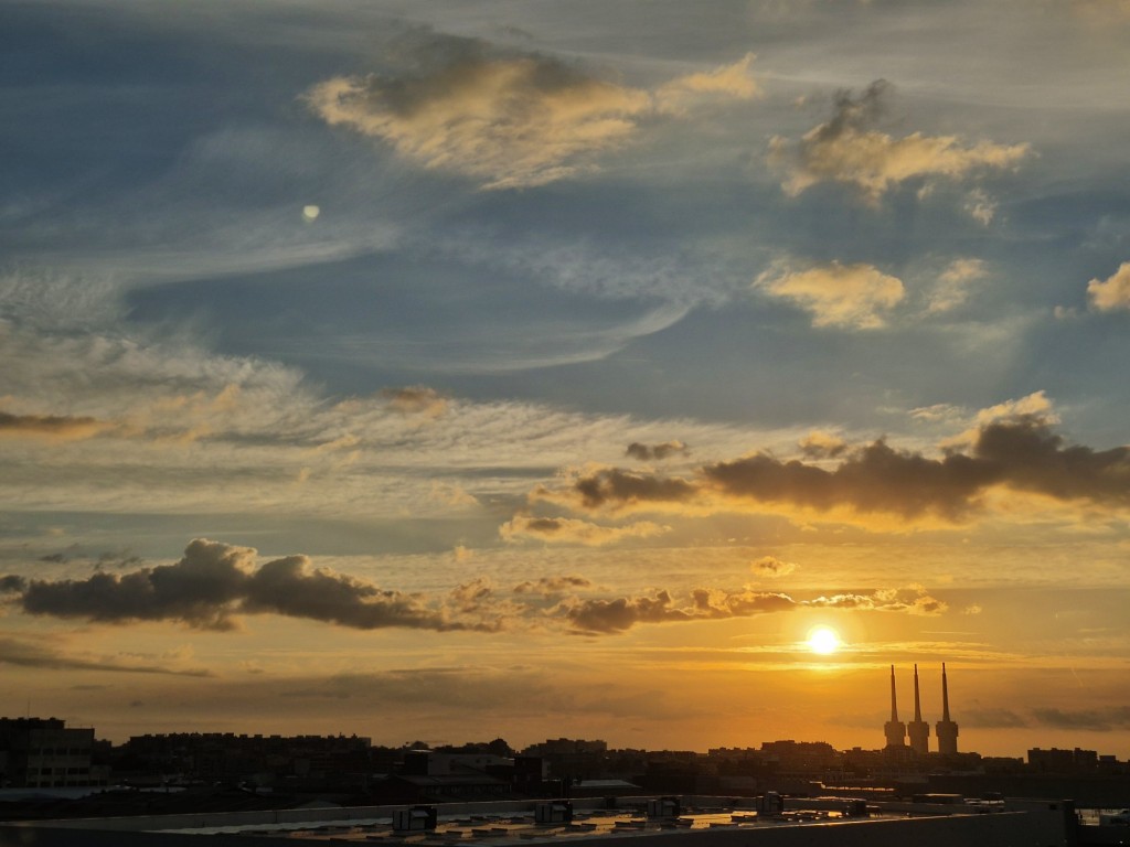 Foto: Amanecer - Sant Adrià de Besòs (Barcelona), España