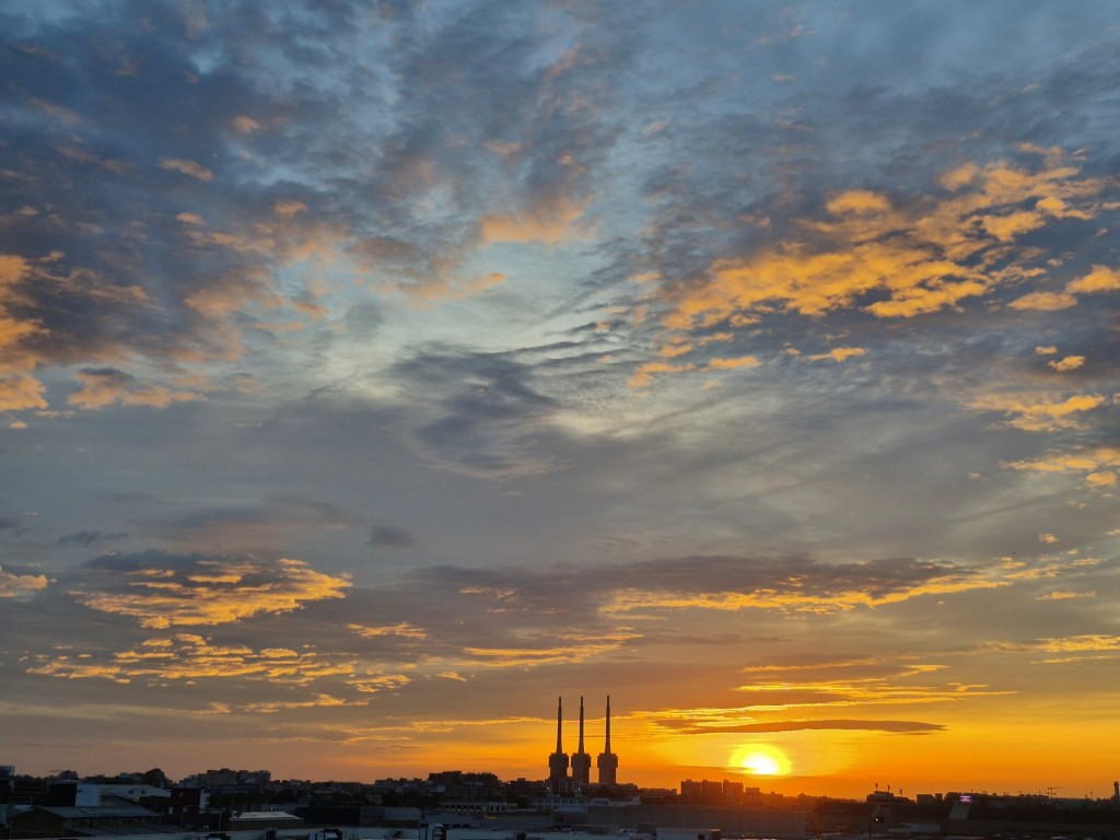 Foto: Amanecer - Sant Adrià de Besòs (Barcelona), España