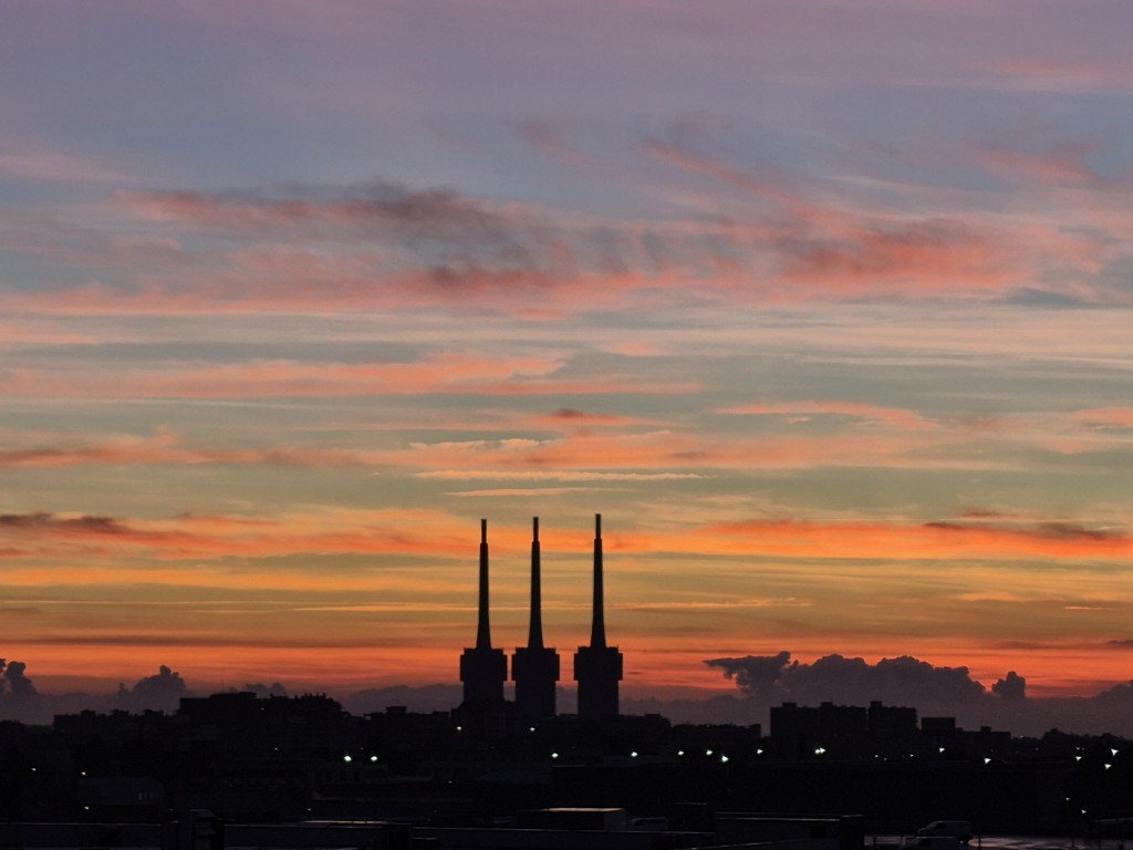 Foto: Amanecer - Sant Adrià de Besòs (Barcelona), España