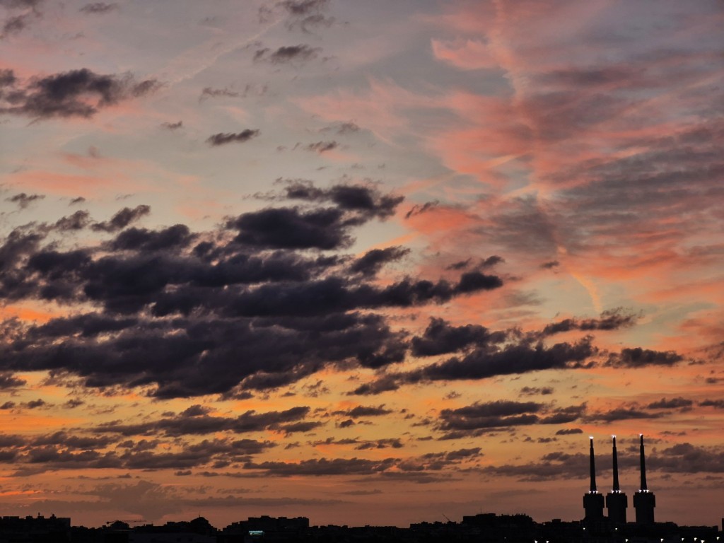 Foto: Amanecer - Sant Adrià de Besòs (Barcelona), España