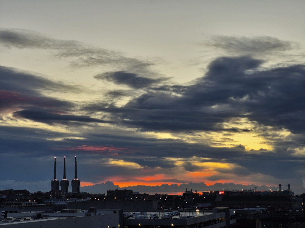 Foto: Amanecer - Sant Adrià de Besòs (Barcelona), España