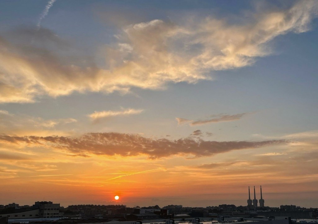 Foto: Amanecer - Sant Adrià de Besòs (Barcelona), España