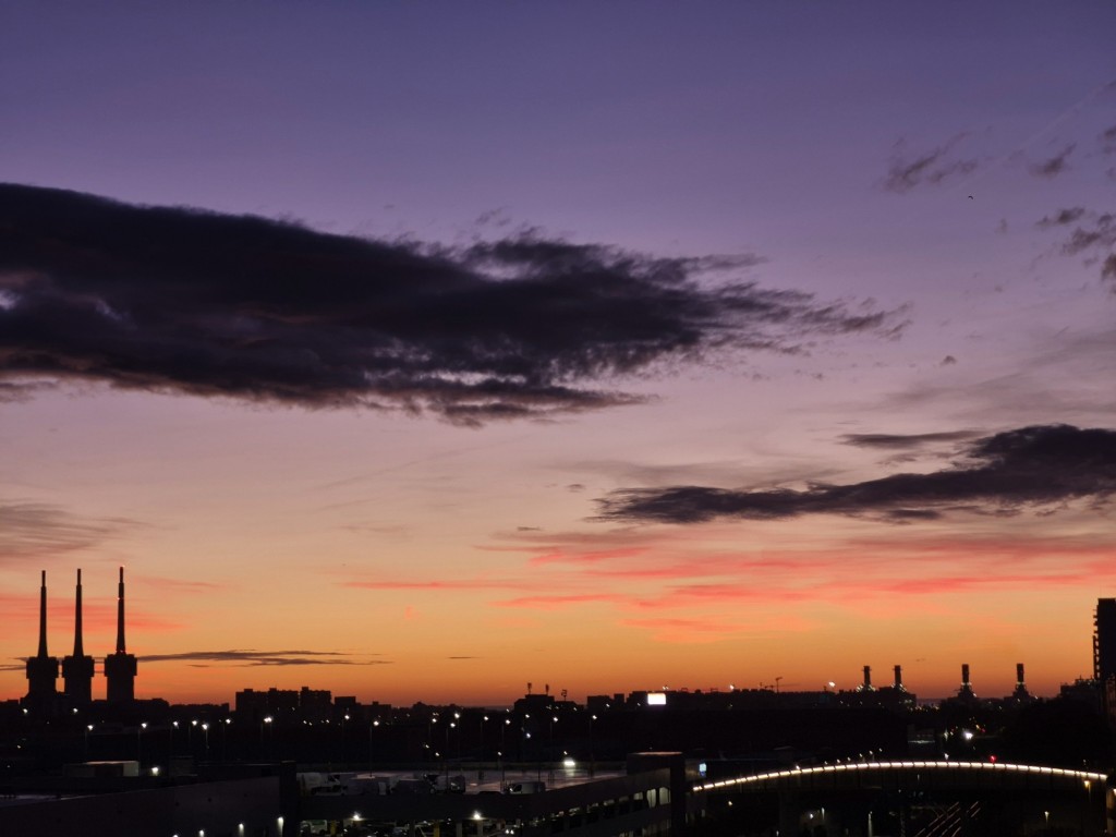Foto: Amanecer - Sant Adrià de Besòs (Barcelona), España
