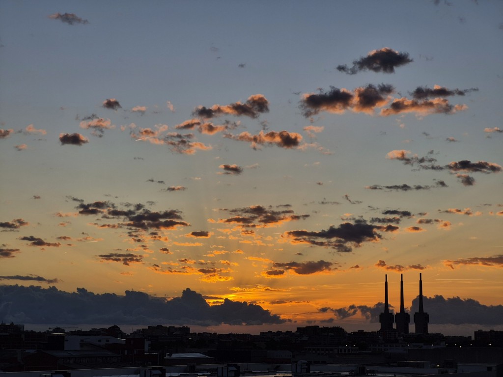 Foto: Amanecer - Sant Adrià de Besòs (Barcelona), España