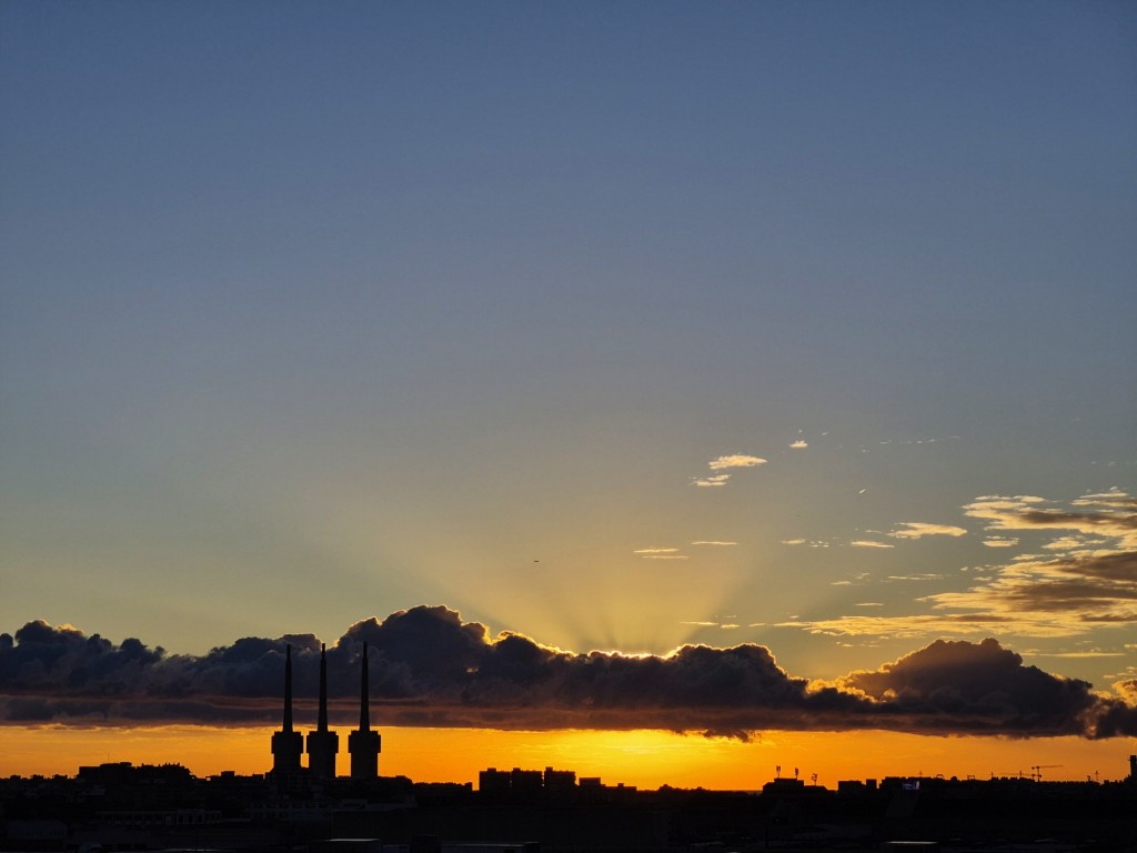 Foto: Amanecer - Sant Adrià de Besòs (Barcelona), España