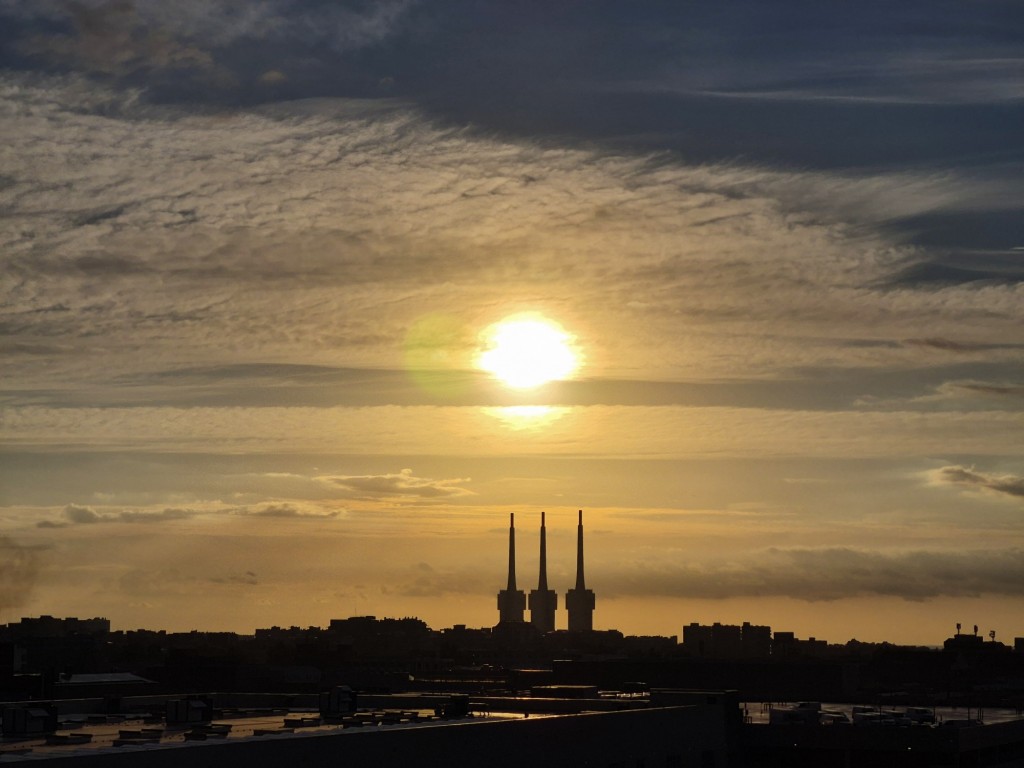 Foto: Amanecer - Sant Adrià de Besòs (Barcelona), España