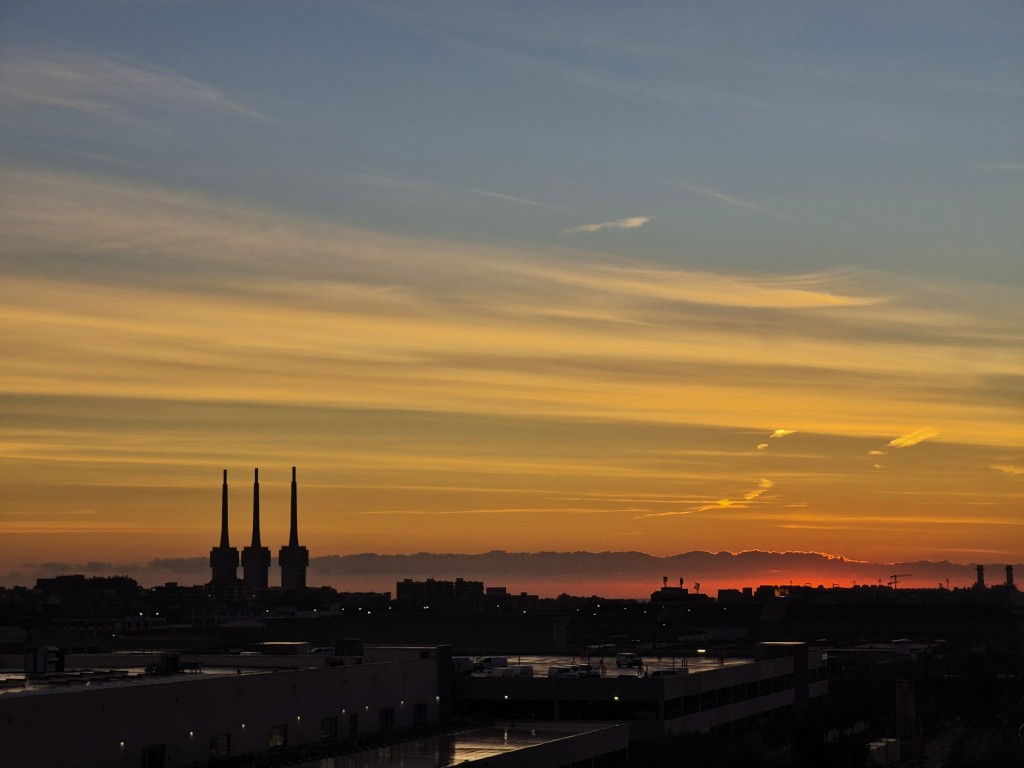 Foto: Amanecer - Sant Adrià de Besòs (Barcelona), España