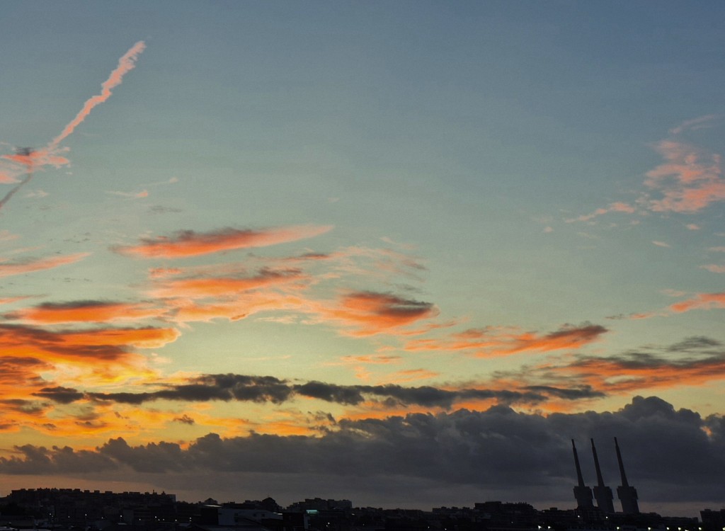 Foto: Amanecer - Sant Adrià de Besòs (Barcelona), España