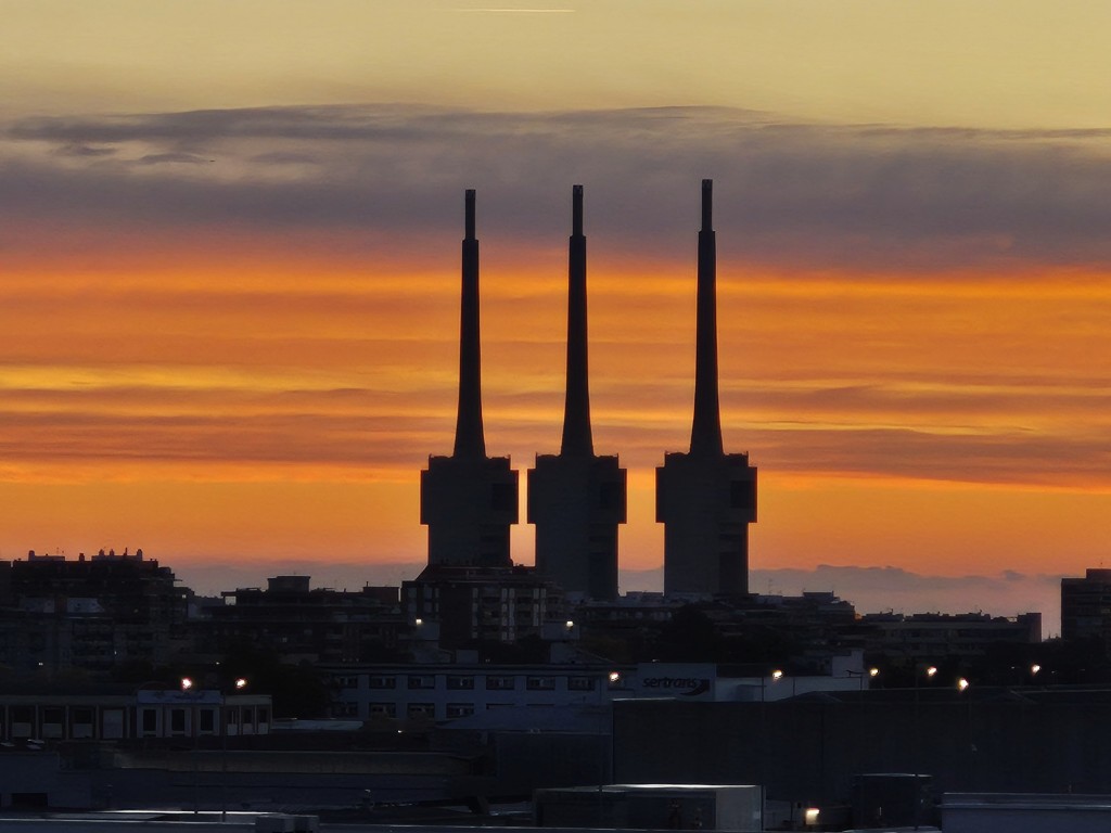 Foto: Amanecer - Sant Adrià de Besòs (Barcelona), España