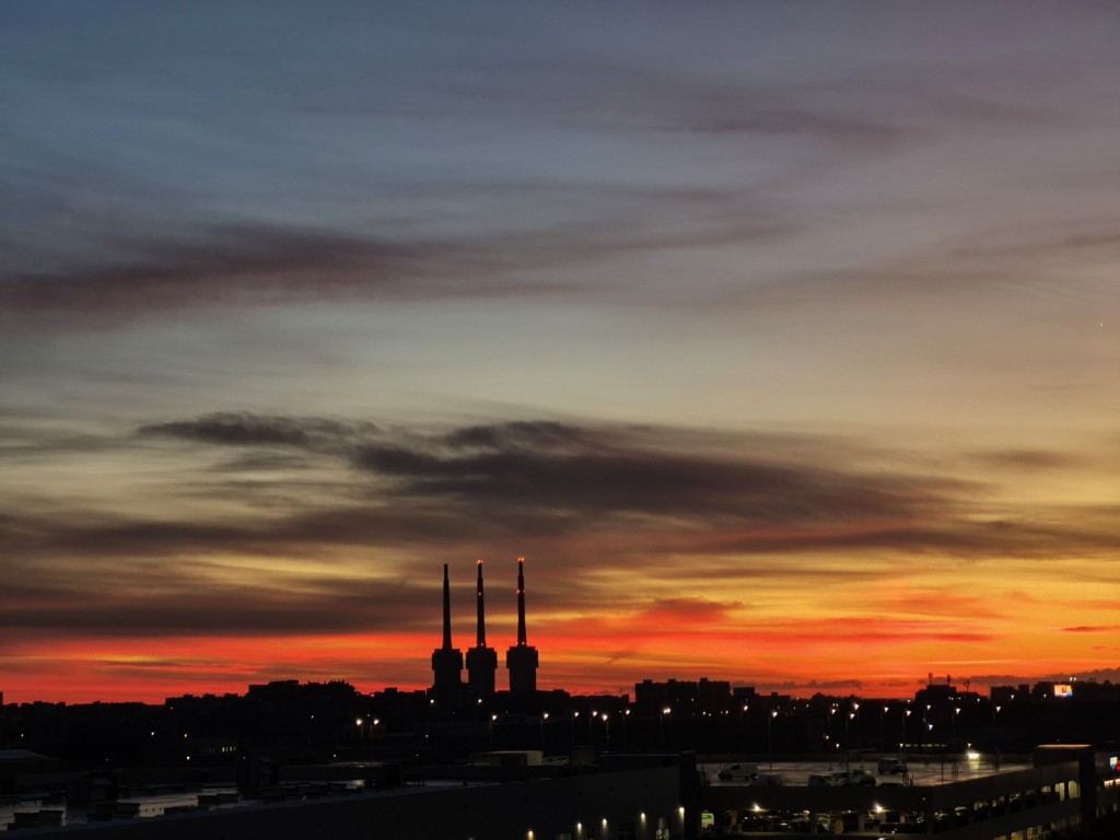 Foto: Amanecer - Sant Adrià de Besòs (Barcelona), España