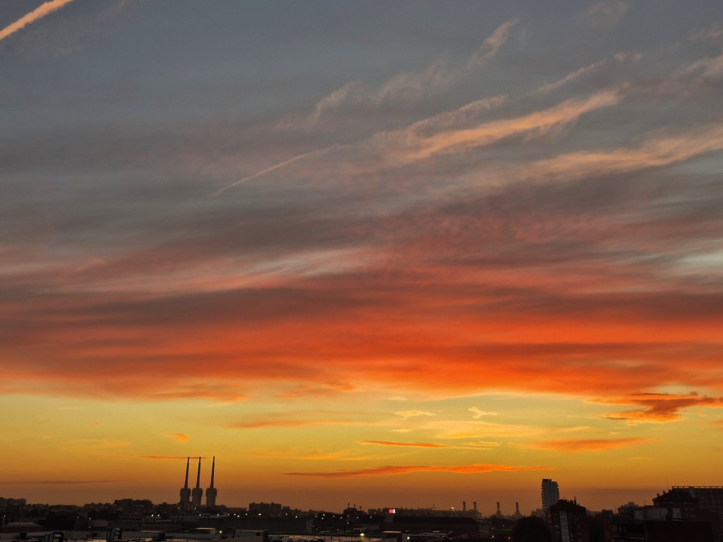 Foto: Amanecer - Sant Adrià de Besòs (Barcelona), España