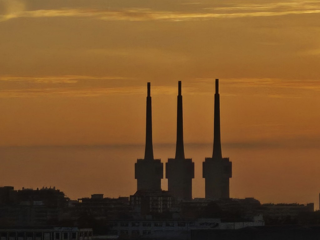 Foto: Amanecer - Sant Adrià de Besòs (Barcelona), España